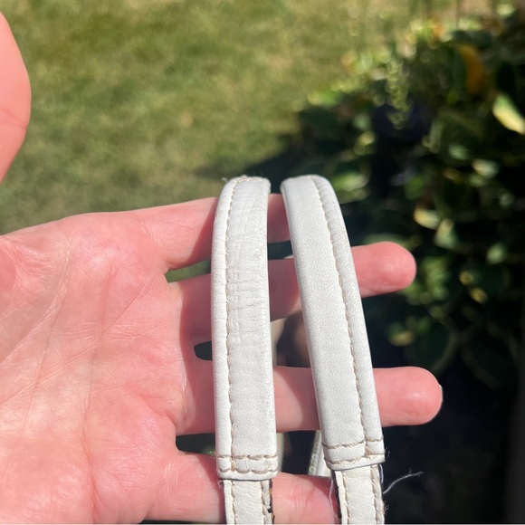 AUTHENTIC COACH  Signature STRIPE EMBOSSED TOTE BAG - Picture 10 of 11